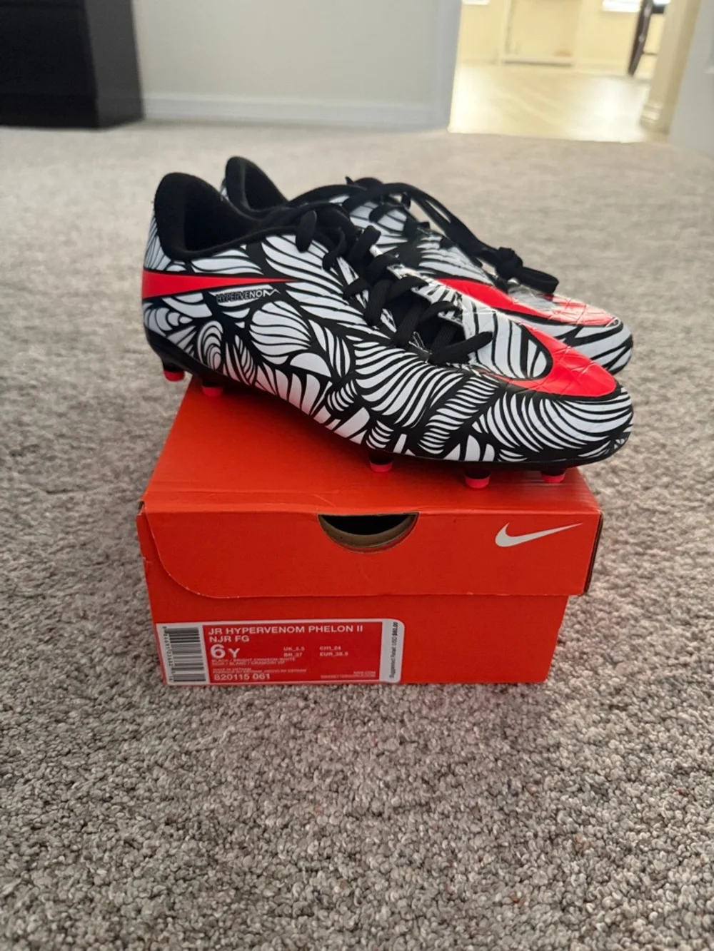 Nike Jr HyperVenom Phelon II Kids 6Y NEW